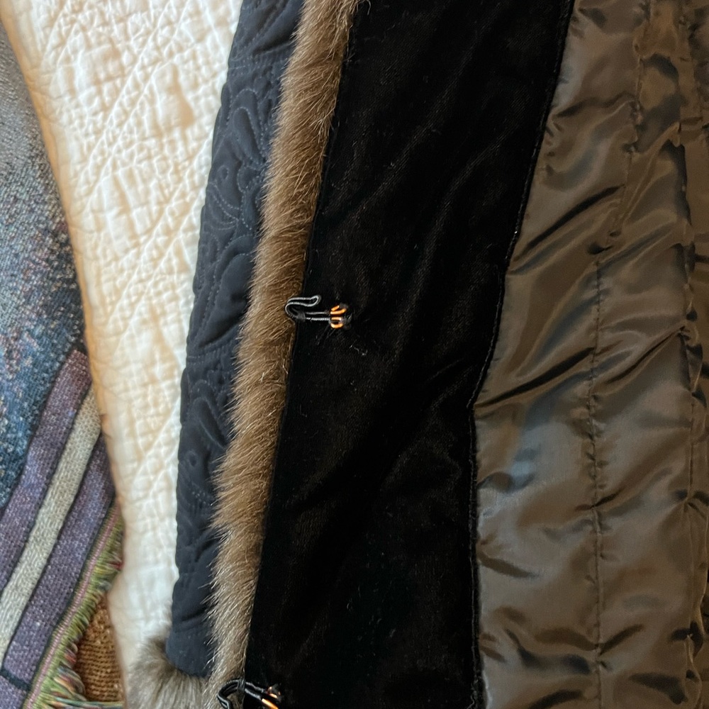 PMJ112 - Mulberry Street, Women’s, M, Quilted brown jacket w/ faux fur trim - Picture 2 of 4